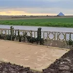 Au Mont Chez Vous #jacuzzi Et Vue Mont-st-michel# Nyaraló *